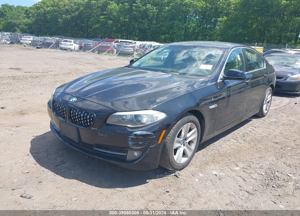 2011 BMW 528I VIN: WBAFR1C57BC673105