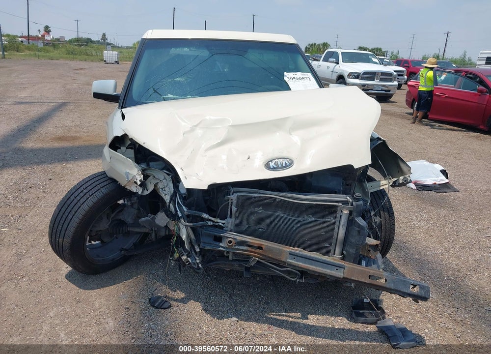 2011 KIA SOUL VIN: KNDJT2A29B7713996