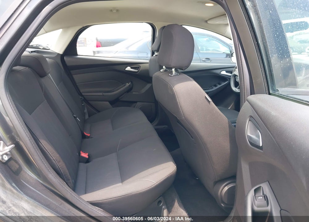 2017 FORD FOCUS SE VIN: 1FADP3FE4HL275520
