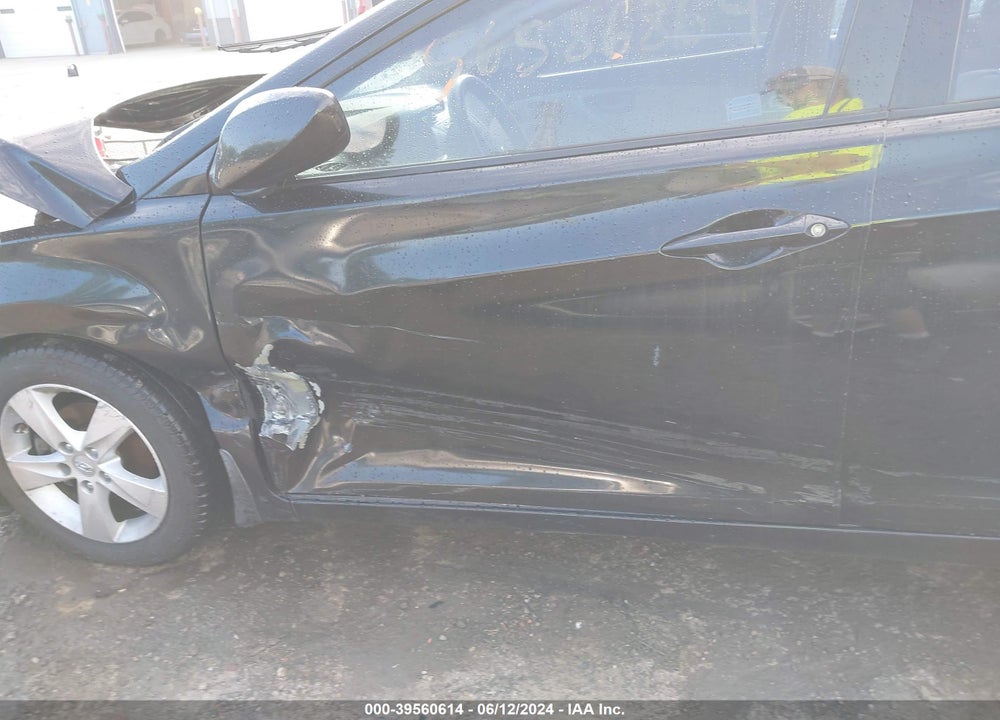 2013 HYUNDAI ELANTRA GLS VIN: 5NPDH4AE3DH327061