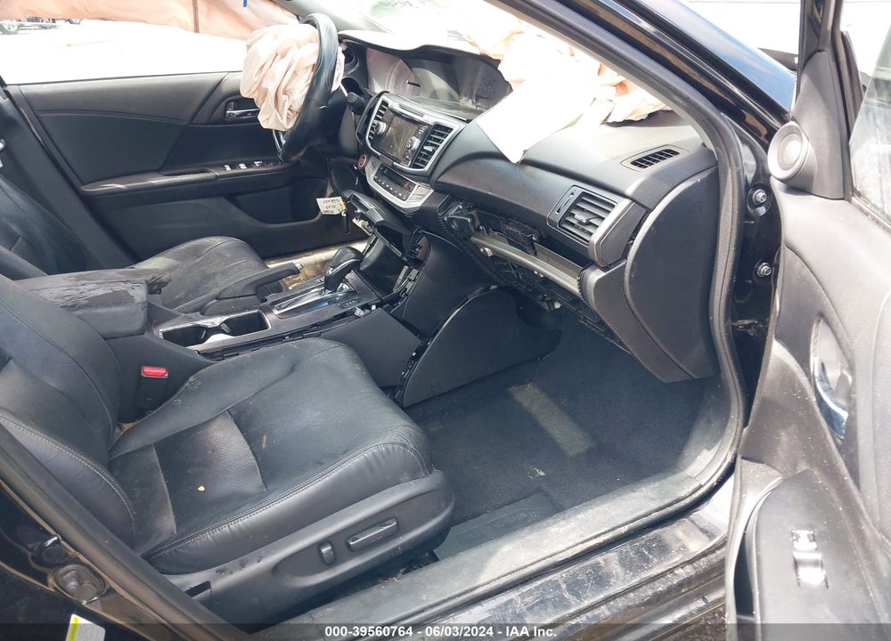 2013 HONDA ACCORD EX-L V-6 VIN: 1HGCR3F84DA000568