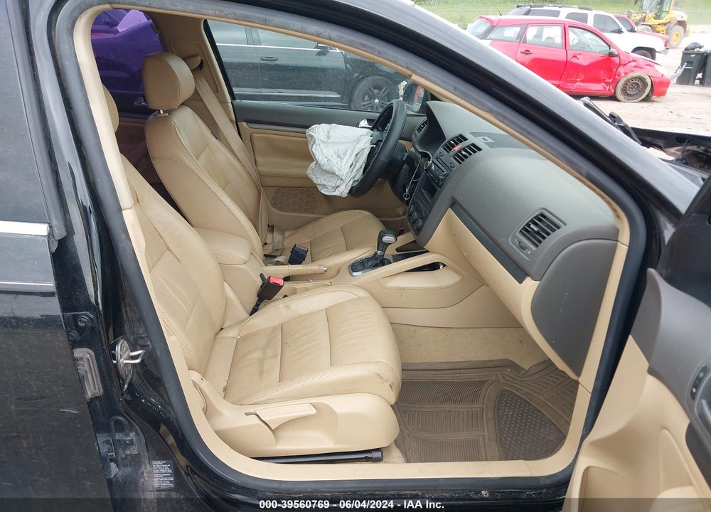 2006 VOLKSWAGEN JETTA 2.5 VIN: 3VWDG71K56M777315