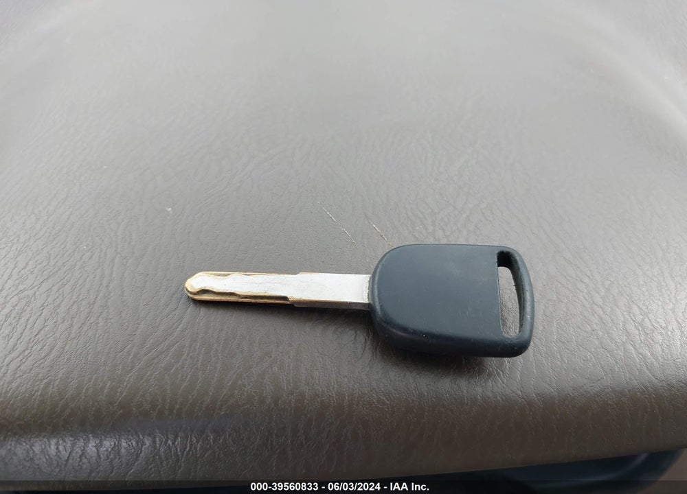 2006 HONDA PILOT EX-L VIN: 5FNYF28536B022145
