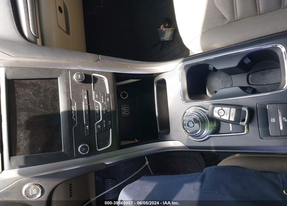 2019 FORD FUSION HYBRID SE VIN: 3FA6P0LU0KR220588
