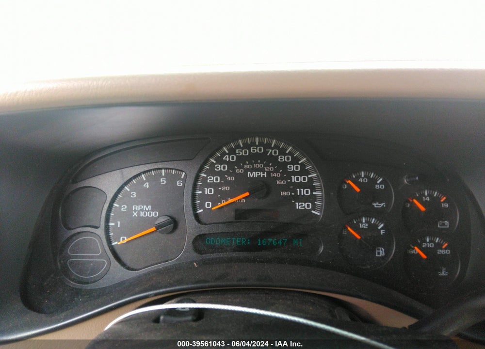 2005 CHEVROLET TAHOE LS VIN: 1GNEK13T95J225392