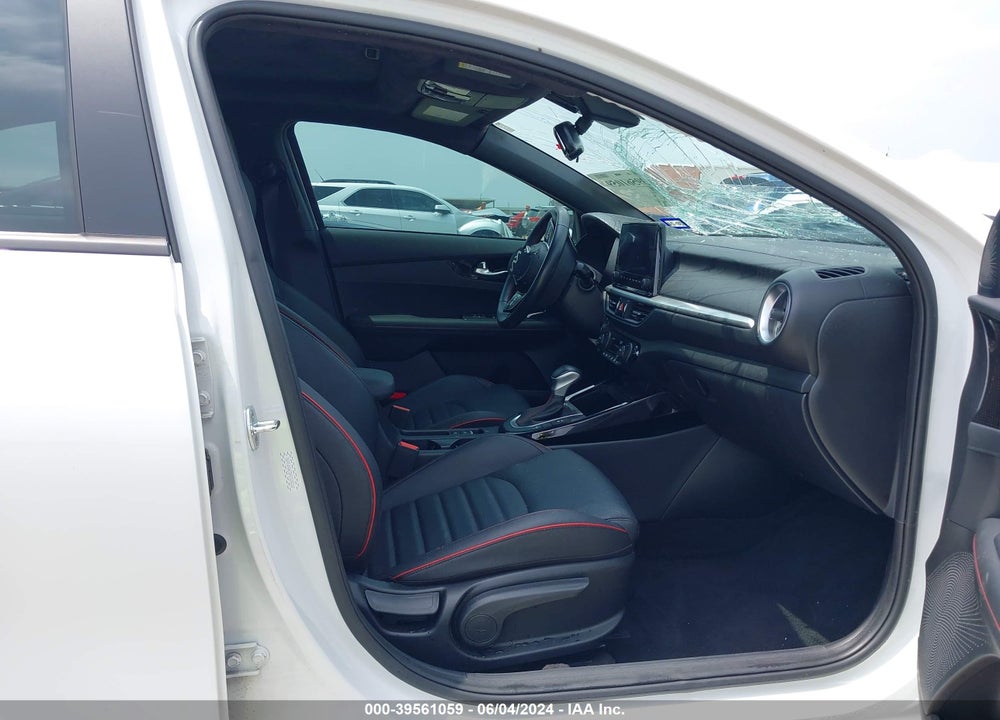 2023 KIA FORTE GT VIN: 3KPF44AC3PE524260