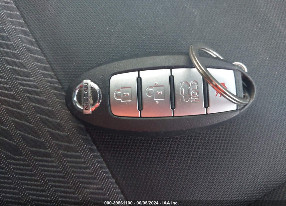 2020 NISSAN VERSA SV XTRONIC CVT VIN: 3N1CN8EV4LL840830