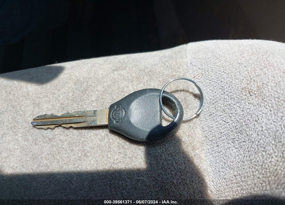 2002 NISSAN SENTRA GXE VIN: 3N1CB51A72L554771