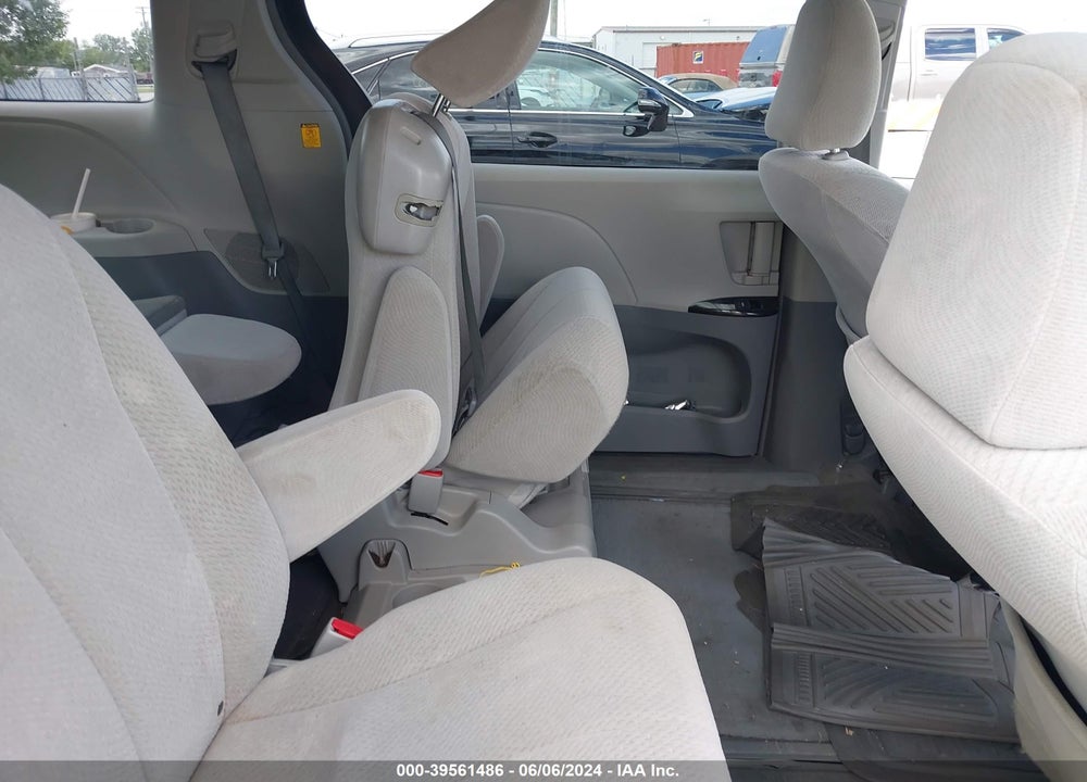 2012 TOYOTA SIENNA LE 8 PASSENGER VIN: 5TDKA3DC6CS015714