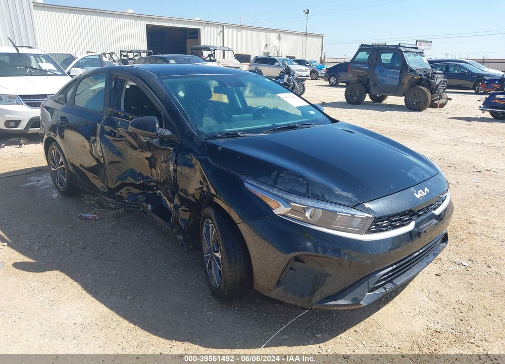 2024 KIA FORTE LXS VIN: 3KPF24AD9RE735013