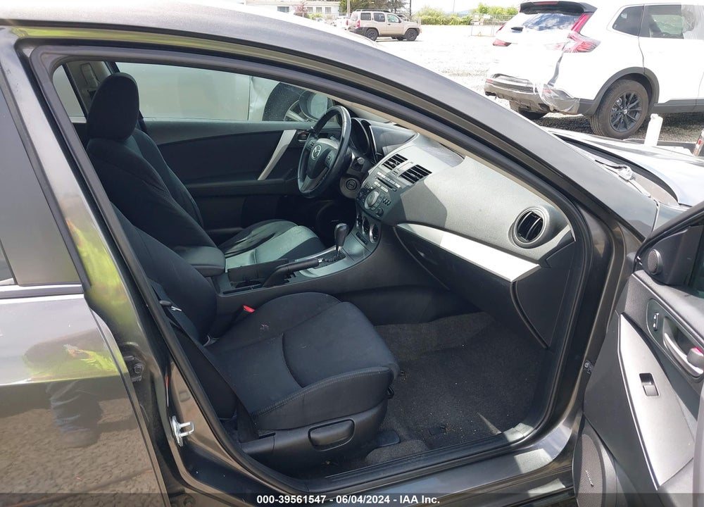 2010 MAZDA 3 S SPORT VIN: JM1BL1H67A1325447