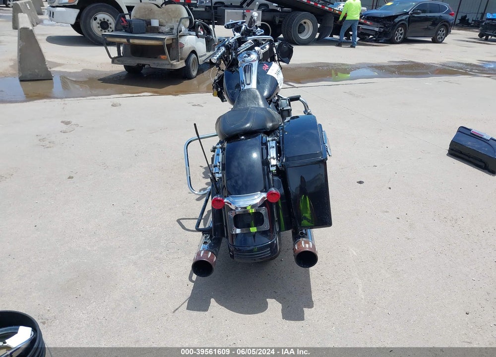 2013 HARLEY-DAVIDSON FLHX STREET GLIDE VIN: 1HD1KBM11DB669125