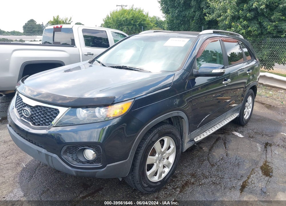 2012 KIA SORENTO LX VIN: 5XYKT3A67CG290238
