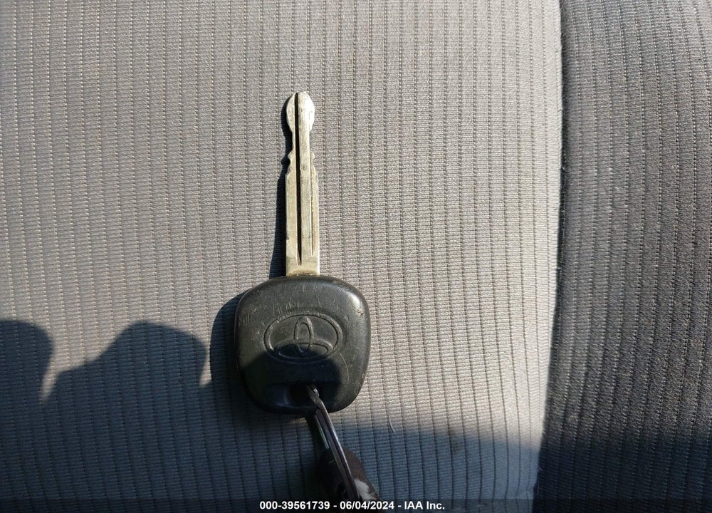 2016 TOYOTA COROLLA L VIN: 5YFBURHE8GP378729