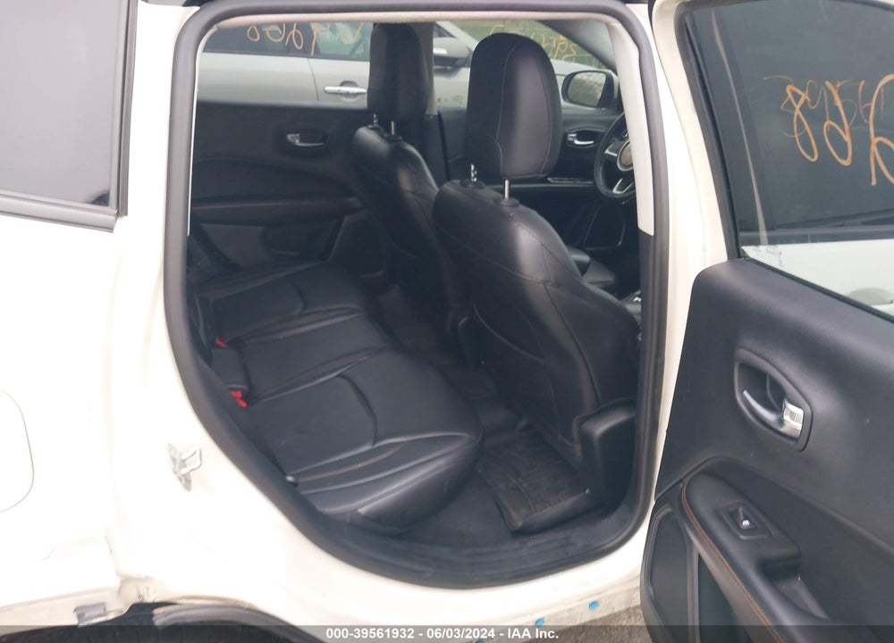 2018 JEEP COMPASS LIMITED 4X4 VIN: 3C4NJDCB5JT369268