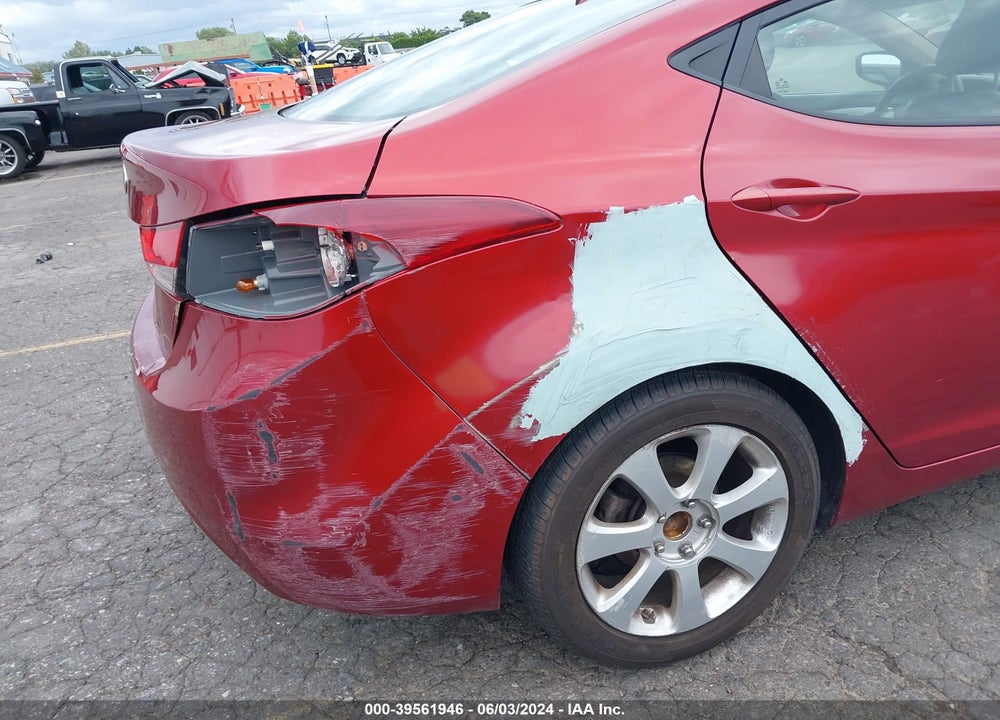 2013 HYUNDAI ELANTRA VIN: 5NPDH4AE0DH343203