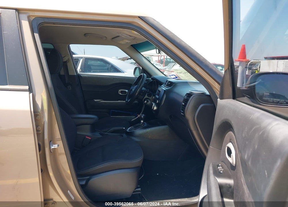 2015 KIA SOUL VIN: KNDJN2A27F7125000