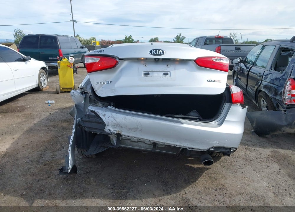 2015 KIA FORTE EX VIN: KNAFZ4A8XF5345959