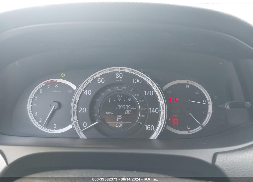 2015 HONDA ACCORD LX VIN: 1HGCR2F3XFA024228