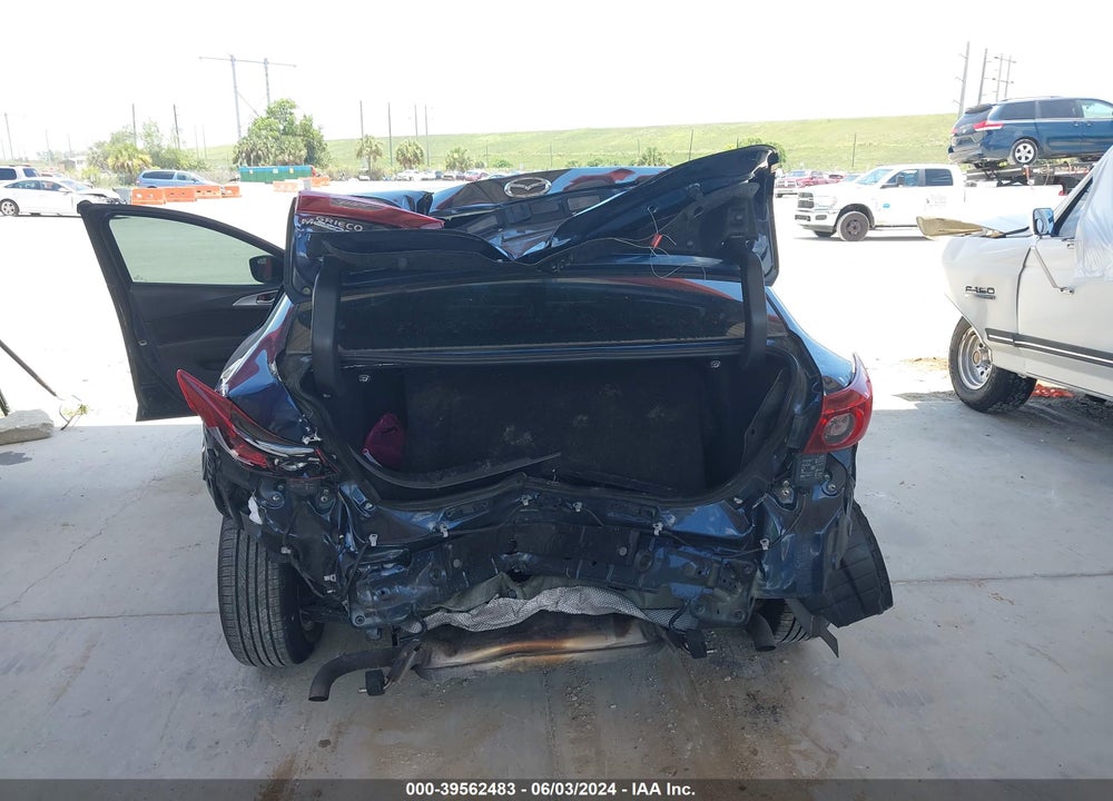 2018 MAZDA 3 SPORT VIN: 3MZBN1U71JM193603