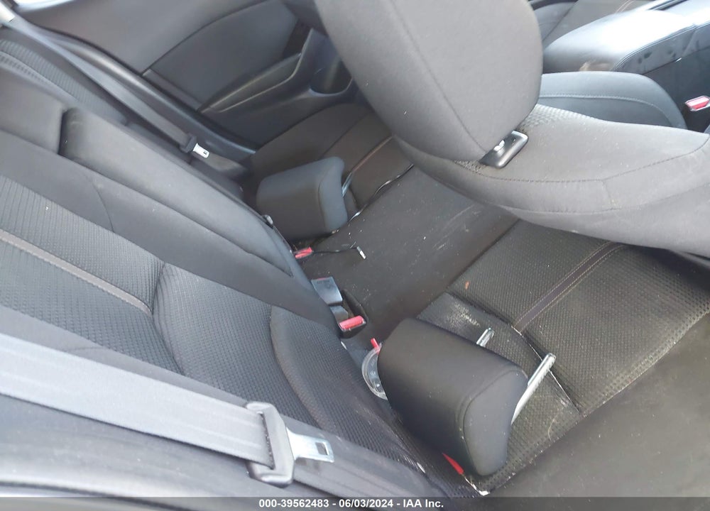 2018 MAZDA 3 SPORT VIN: 3MZBN1U71JM193603