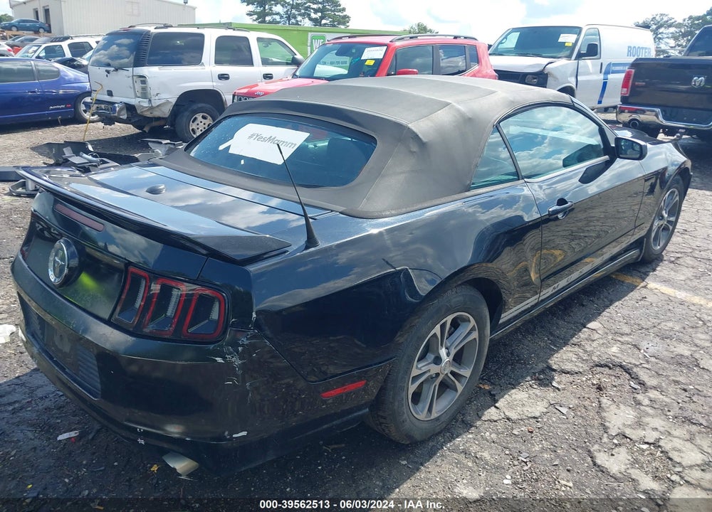 2014 FORD MUSTANG V6 PREMIUM VIN: 1ZVBP8EM2E5205597