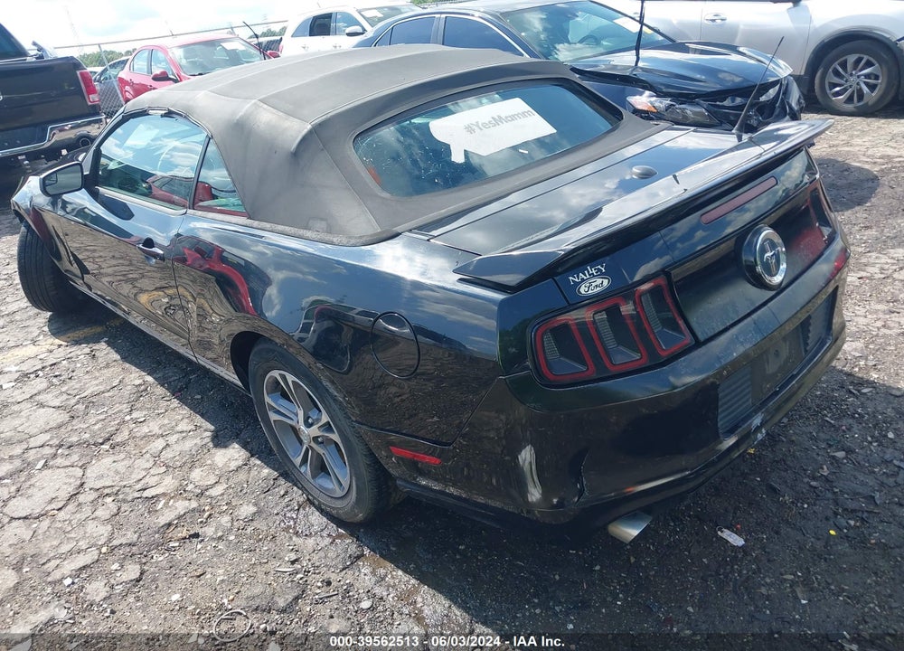 2014 FORD MUSTANG V6 PREMIUM VIN: 1ZVBP8EM2E5205597
