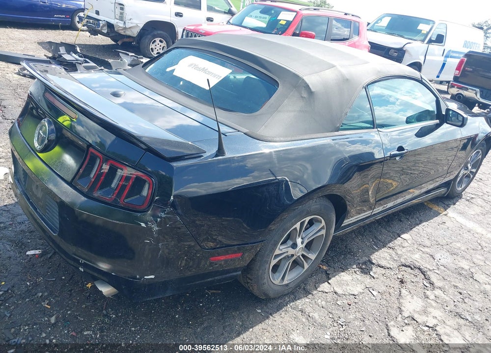 2014 FORD MUSTANG V6 PREMIUM VIN: 1ZVBP8EM2E5205597