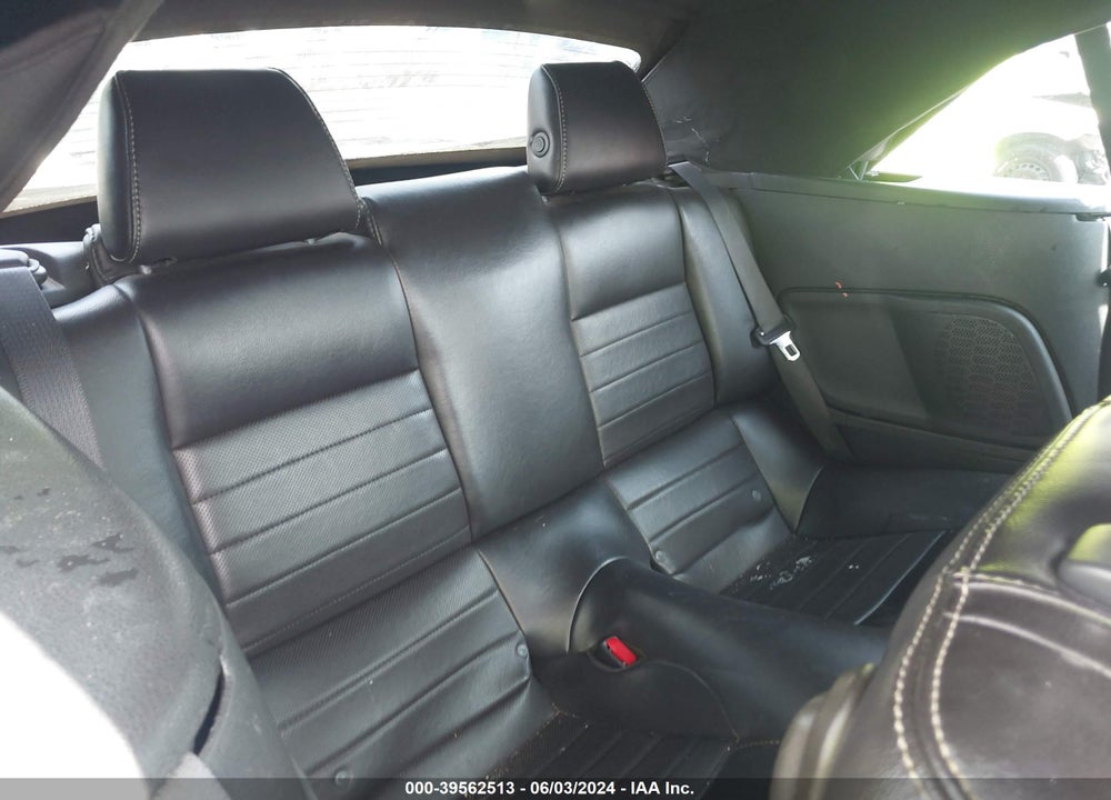 2014 FORD MUSTANG V6 PREMIUM VIN: 1ZVBP8EM2E5205597