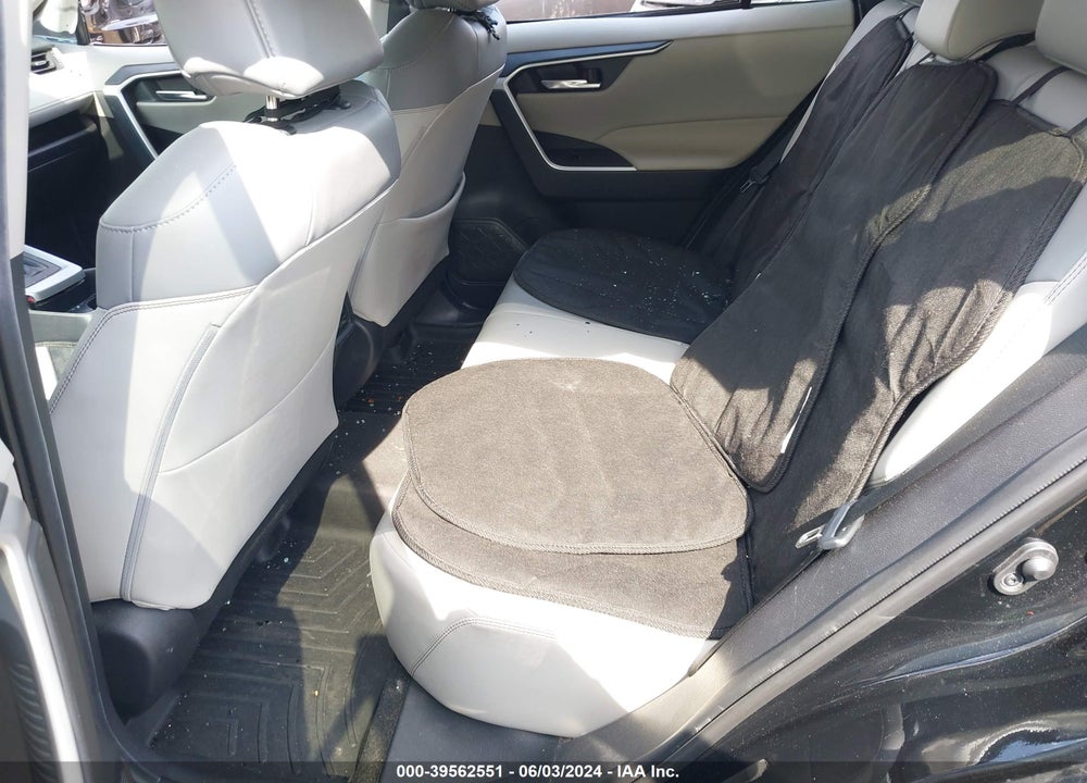2020 TOYOTA RAV4 XLE PREMIUM VIN: 2T3A1RFV6LC123702