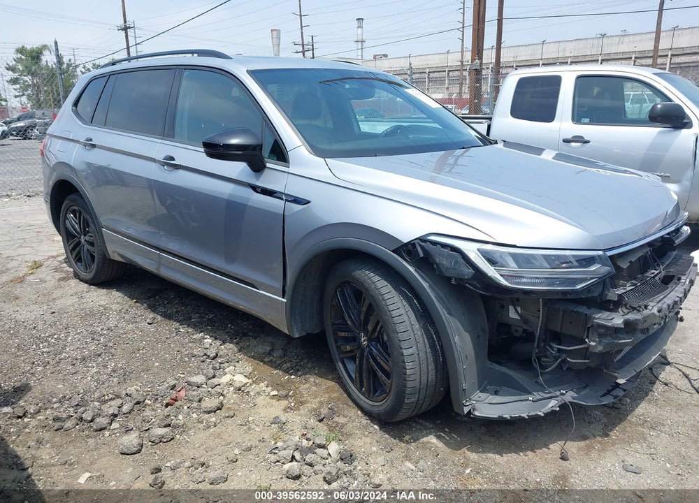 2022 VOLKSWAGEN TIGUAN 2.0T SE R-LINE BLACK VIN: 3VVCB7AX0NM146996