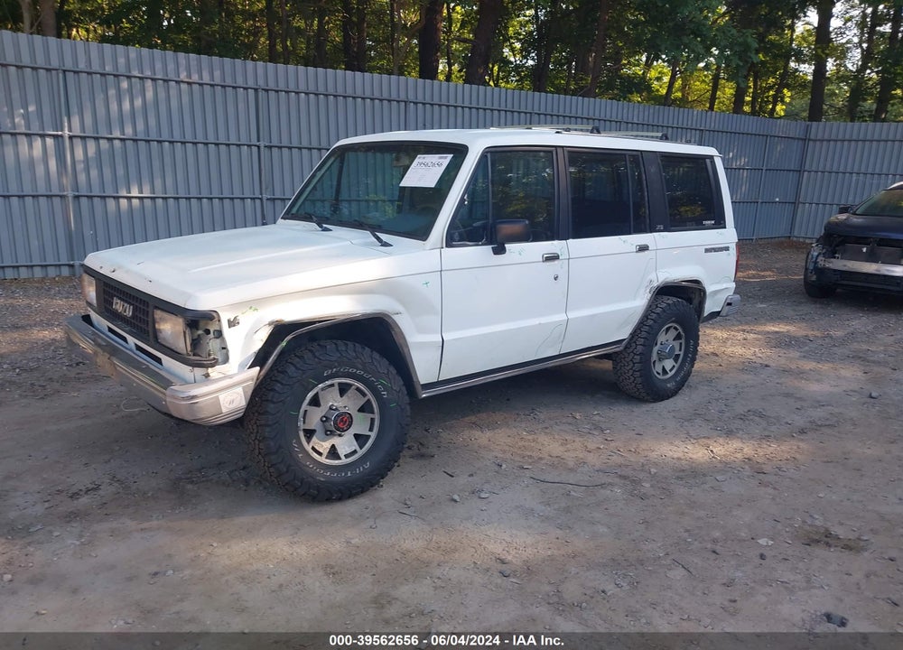 1990 ISUZU TROOPER VIN: JACCH58R1L8901243