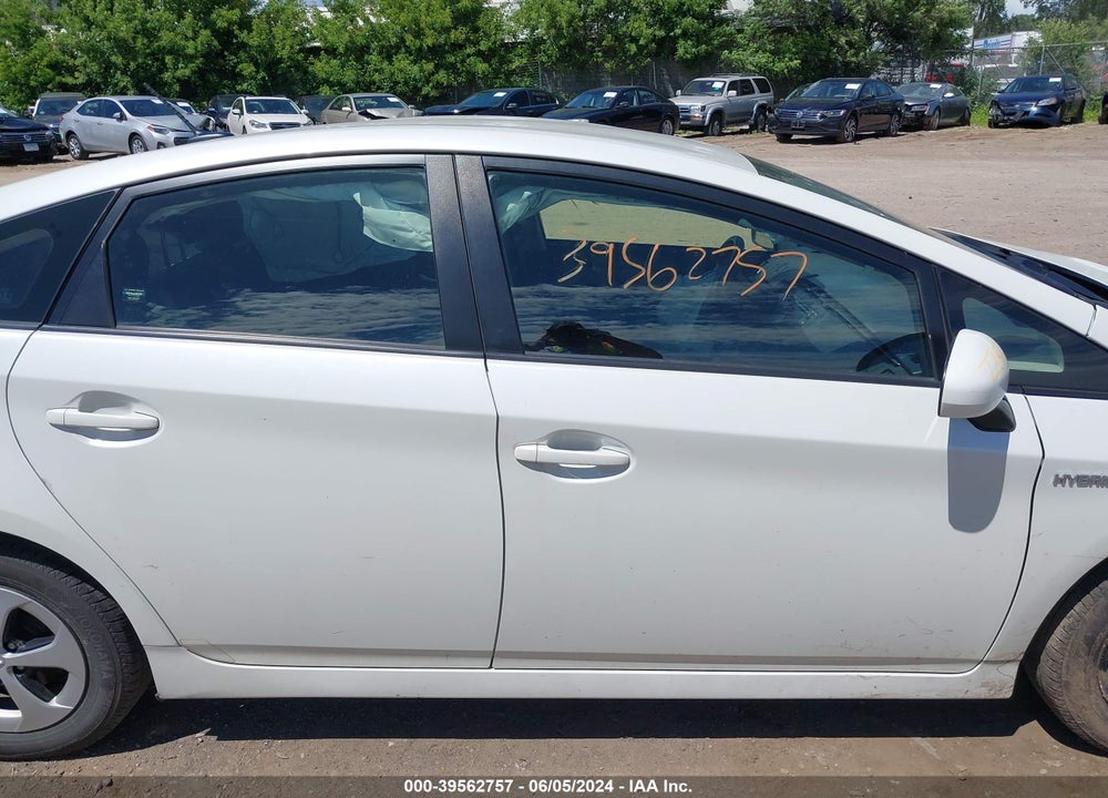 2015 TOYOTA PRIUS FOUR VIN: JTDKN3DU4F1975970