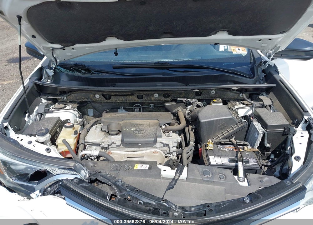 2018 TOYOTA RAV4 LE VIN: JTMBFREV1JJ246891