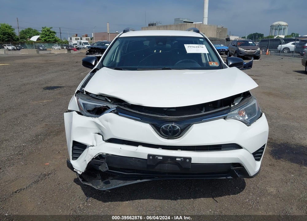 2018 TOYOTA RAV4 LE VIN: JTMBFREV1JJ246891