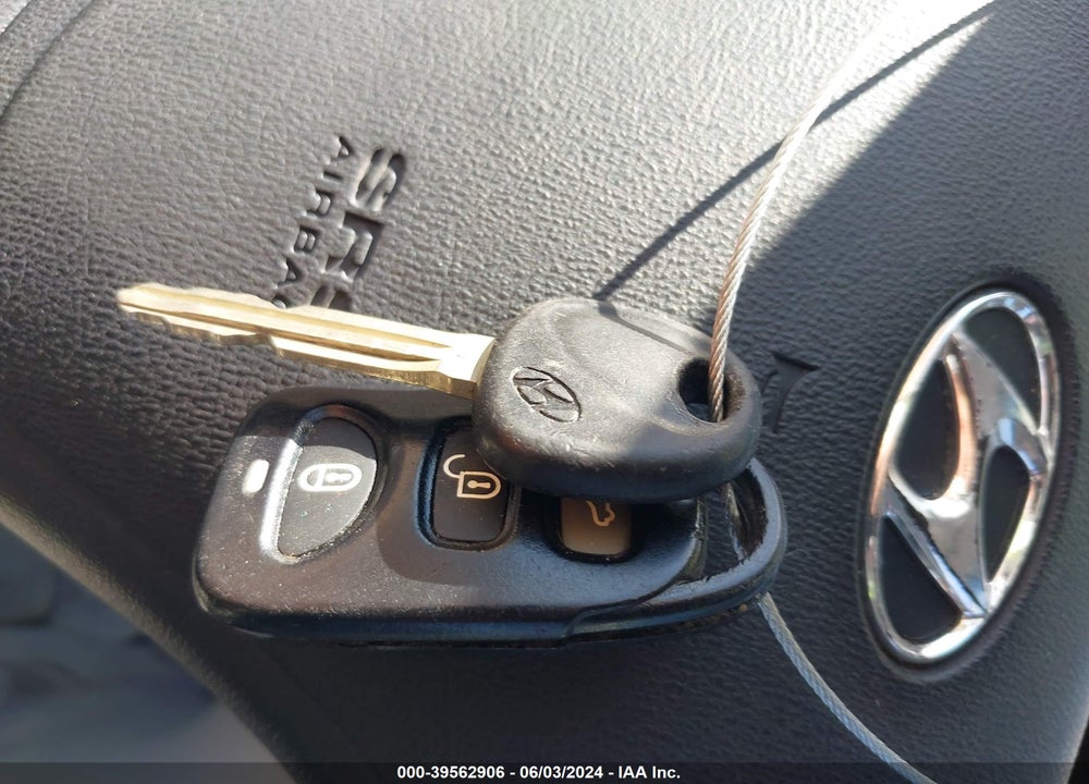 2007 HYUNDAI ELANTRA GLS/LIMITED/SE VIN: KMHDU46D07U244382