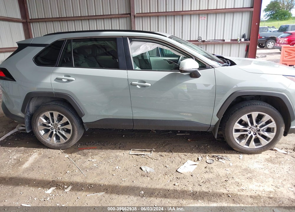 2022 TOYOTA RAV4 XLE PREMIUM VIN: 2T3A1RFV8NW321795