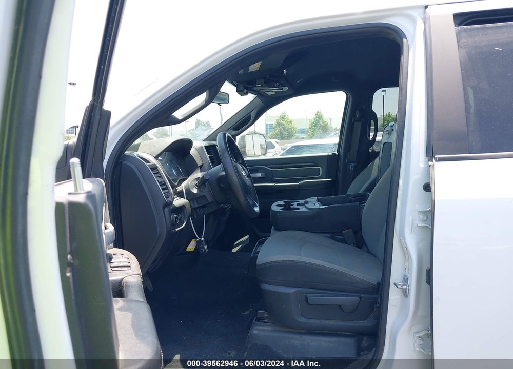 2022 RAM 2500 BIG HORN 4X4 6'4 BOX VIN: 3C6UR5DJ2NG137300