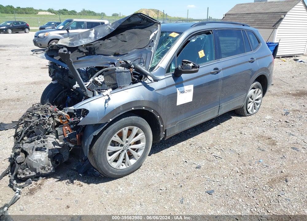 2018 VOLKSWAGEN TIGUAN 2.0T S VIN: 3VV0B7AXXJM009450