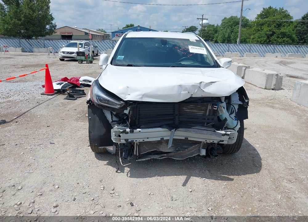 2018 BUICK ENCLAVE ESSENCE VIN: 5GAEVAKWXJJ238918