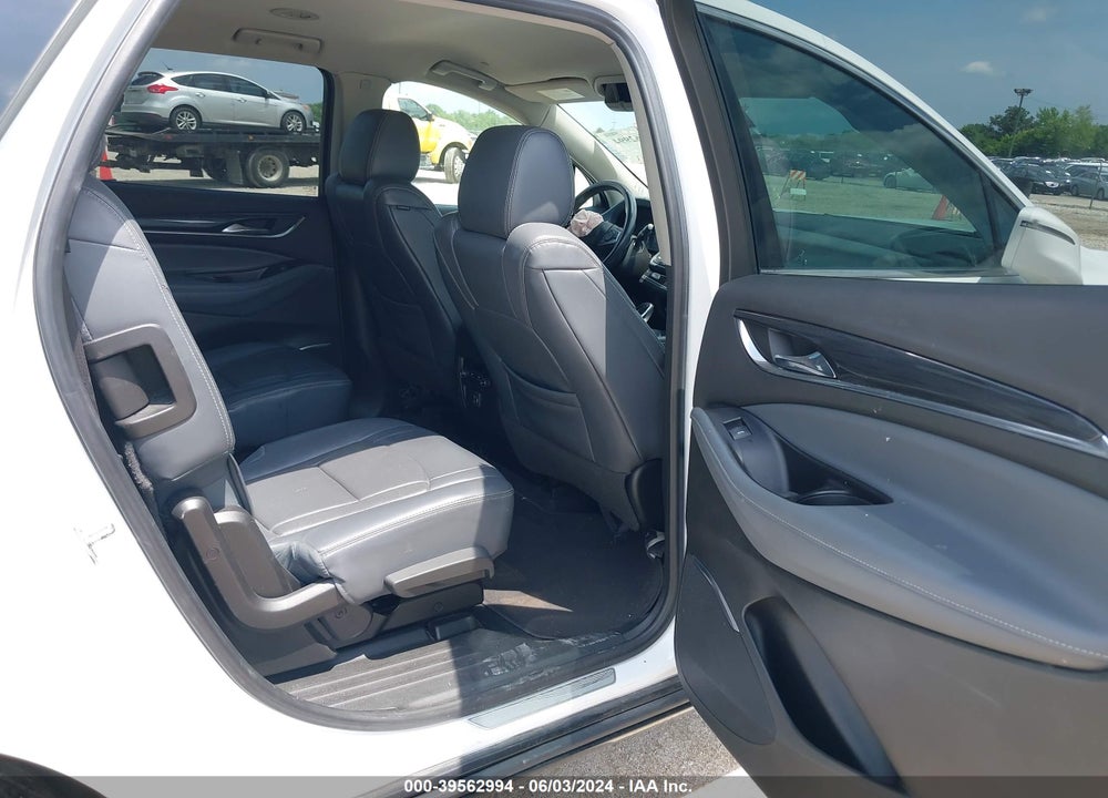 2018 BUICK ENCLAVE ESSENCE VIN: 5GAEVAKWXJJ238918