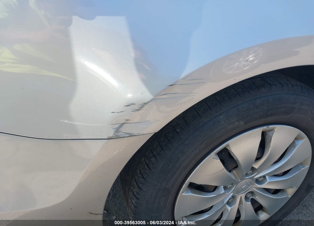 2010 HONDA ACCORD 2.4 LX VIN: 1HGCP2F30AA133618