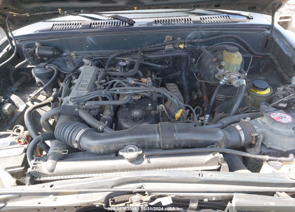 1994 TOYOTA PICKUP 1/2 TON SHORT WHLBSE DX VIN: JT4RN81P1R5199031