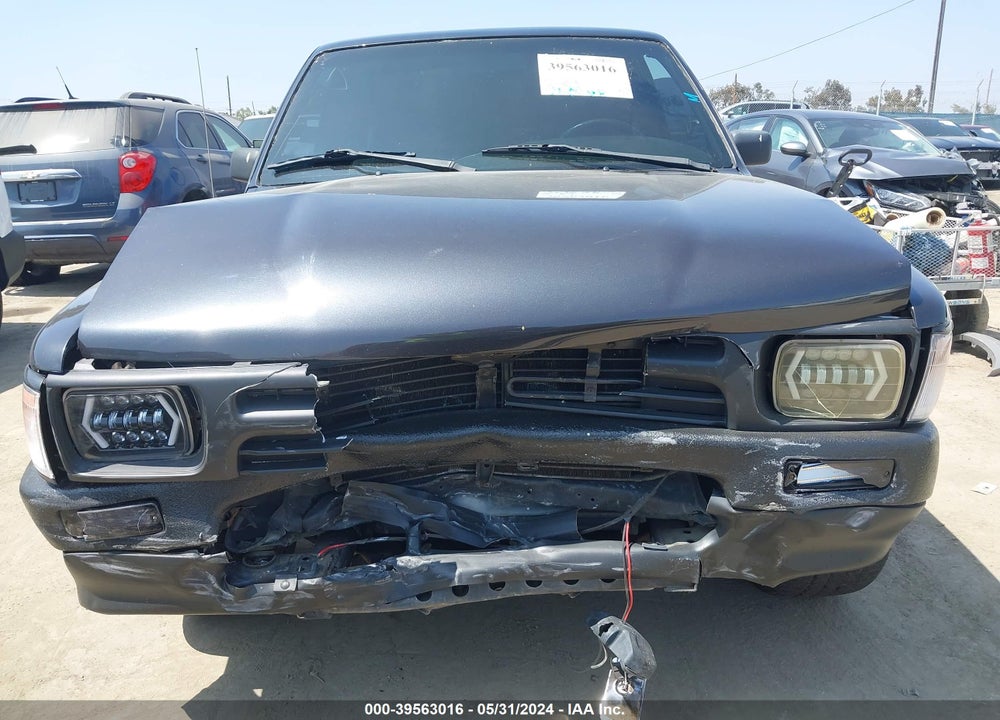 1994 TOYOTA PICKUP 1/2 TON SHORT WHLBSE DX VIN: JT4RN81P1R5199031