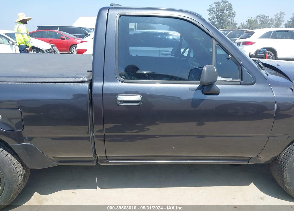 1994 TOYOTA PICKUP 1/2 TON SHORT WHLBSE DX VIN: JT4RN81P1R5199031