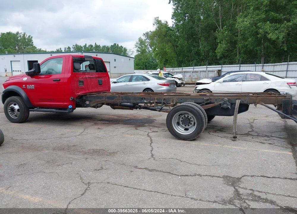 2017 RAM 5500 CHASSIS TRADESMAN/SLT VIN: 3C7WRMDLXHG500186
