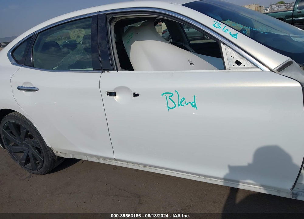 2015 INFINITI Q70 3.7 VIN: JN1BY1APXFM542097