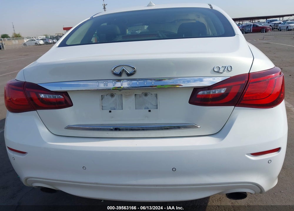 2015 INFINITI Q70 3.7 VIN: JN1BY1APXFM542097