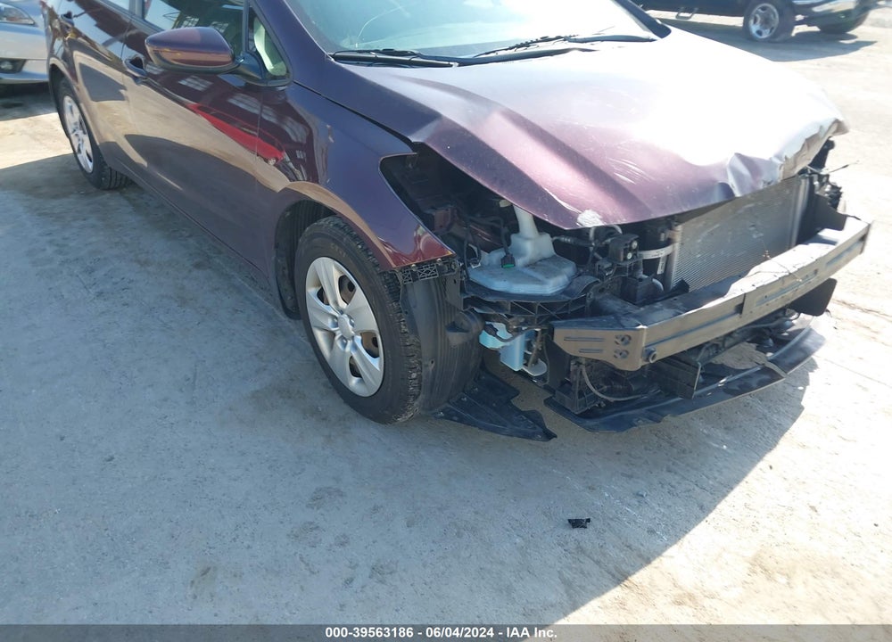 2018 KIA FORTE LX VIN: 3KPFK4A74JE239275