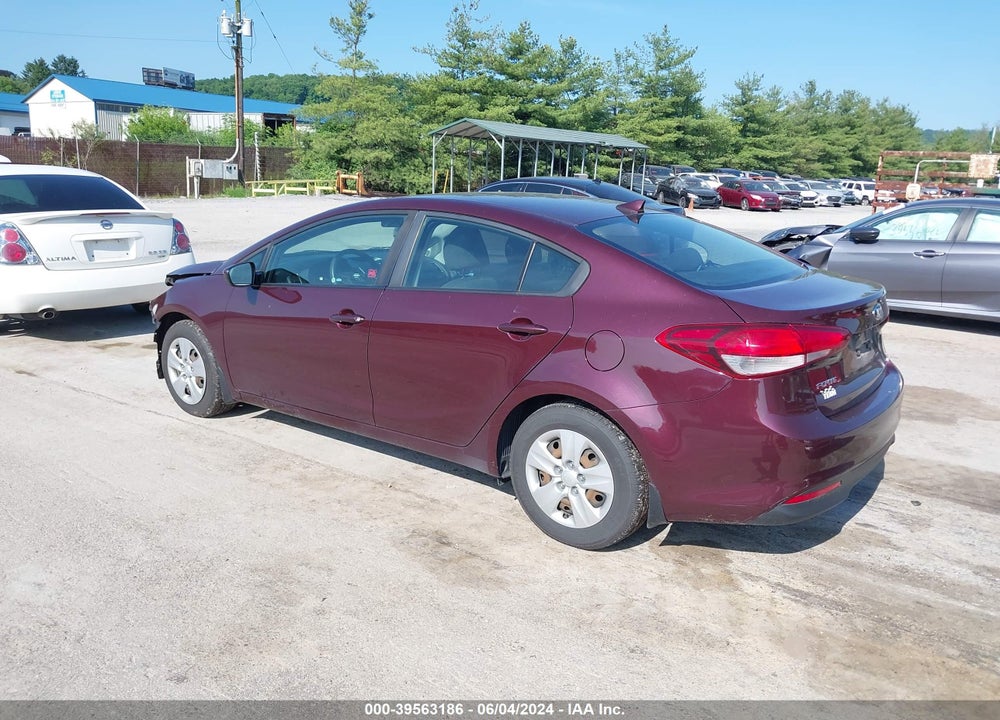 2018 KIA FORTE LX VIN: 3KPFK4A74JE239275